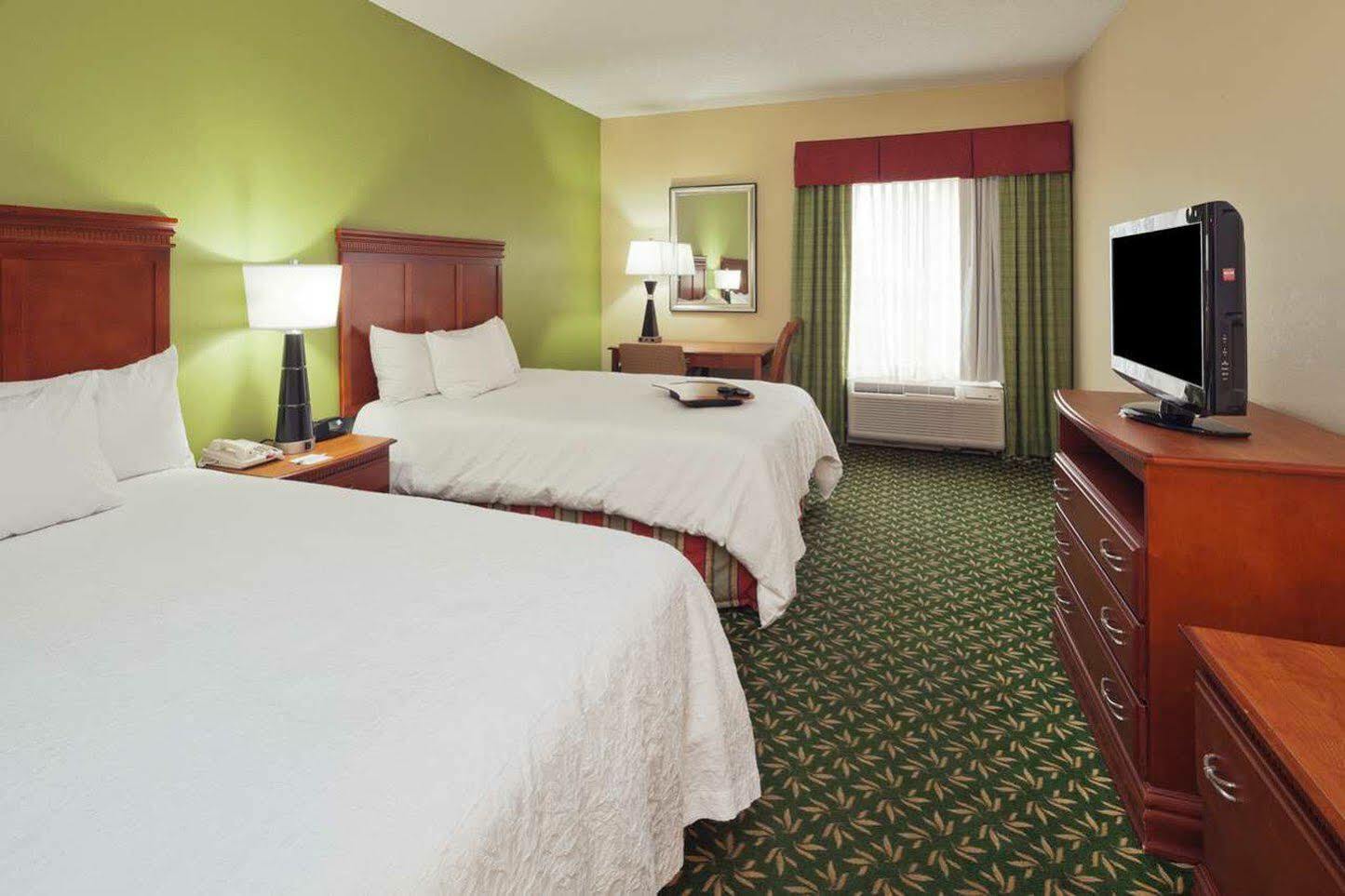 Hampton Youngstown-north Hotel 3*